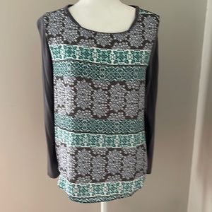 Shirt top blouse by LOFT Outlet-size medium petite rayon poly just dry cleaned